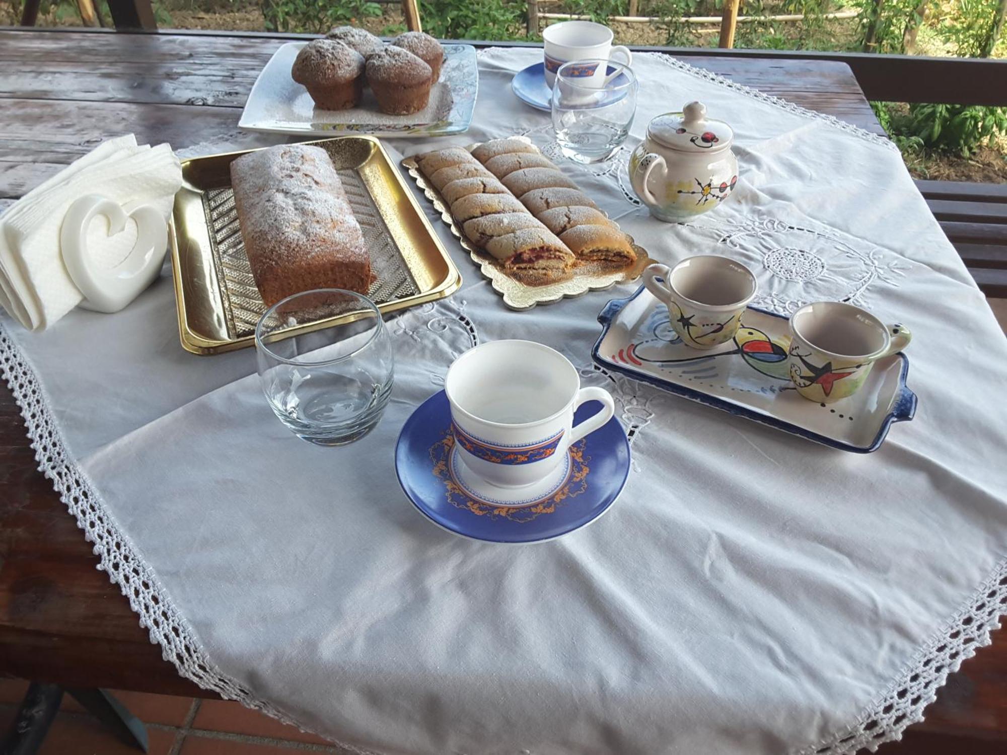 Mansarda Fiorita Bed & Breakfast Abatemarco Exterior photo