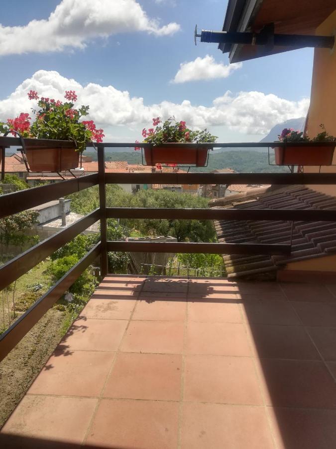 Mansarda Fiorita Bed & Breakfast Abatemarco Exterior photo